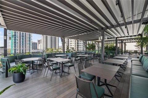 Condo in Miami, Florida, 1 bedroom  № 2053015 - photo 27