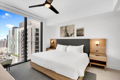 Condo in Miami, Florida, 1 bedroom  № 2053015 - photo 8