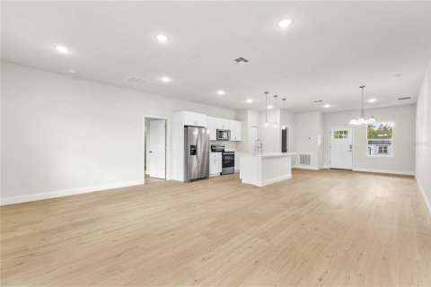 Casa en venta en Ocala, Florida, 4 dormitorios, 170.29 m2 № 1634756 - foto 5