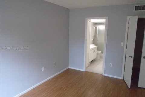 Copropriété à vendre à Lauderhill, Floride: 2 chambres, 91.04 m2 № 1923906 - photo 7