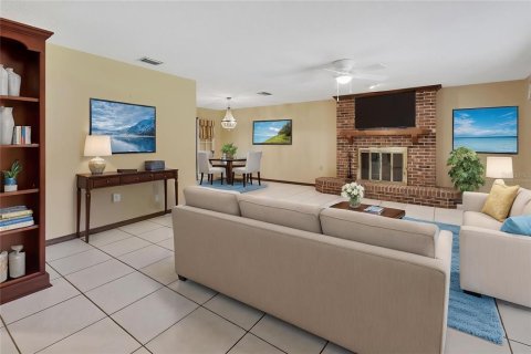 Casa en venta en DeLand, Florida, 3 dormitorios, 164.81 m2 № 1643052 - foto 3