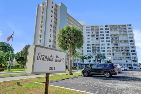 Condominio en venta en Pompano Beach, Florida, 2 dormitorios, 92.9 m2 № 2082737 - foto 30