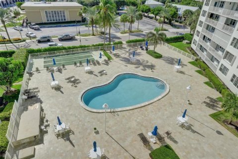 Condominio en venta en Pompano Beach, Florida, 2 dormitorios, 92.9 m2 № 2082737 - foto 28