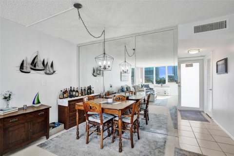 Condominio en venta en Pompano Beach, Florida, 2 dormitorios, 92.9 m2 № 2082737 - foto 7