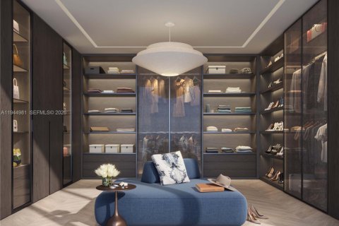 Condo in Miami, Florida, 6 bedrooms № 2060177 - photo 5