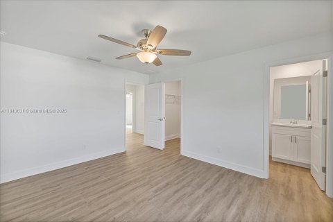 Casa en venta en Cape Coral, Florida, 4 dormitorios, 164.16 m2 № 1830864 - foto 23