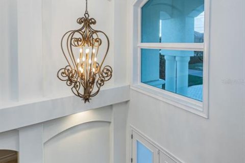 Villa ou maison à vendre à Saint Petersburg, Floride: 4 chambres, 472.69 m2 № 1570747 - photo 10