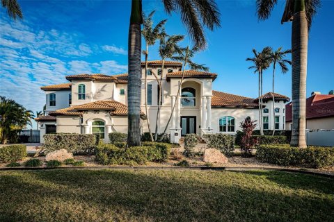 Villa ou maison à vendre à Saint Petersburg, Floride: 4 chambres, 472.69 m2 № 1570747 - photo 5