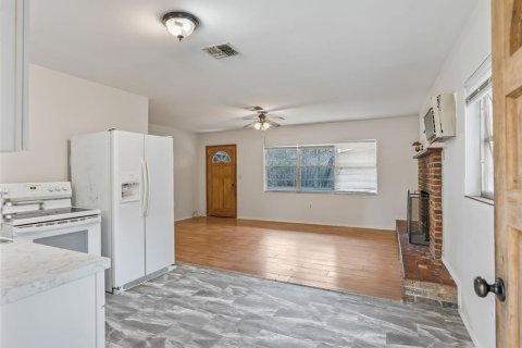 Casa en venta en Bushnell, Florida, 2 dormitorios, 71.35 m2 № 2151336 - foto 4