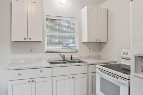 Casa en venta en Bushnell, Florida, 2 dormitorios, 71.35 m2 № 2151336 - foto 6