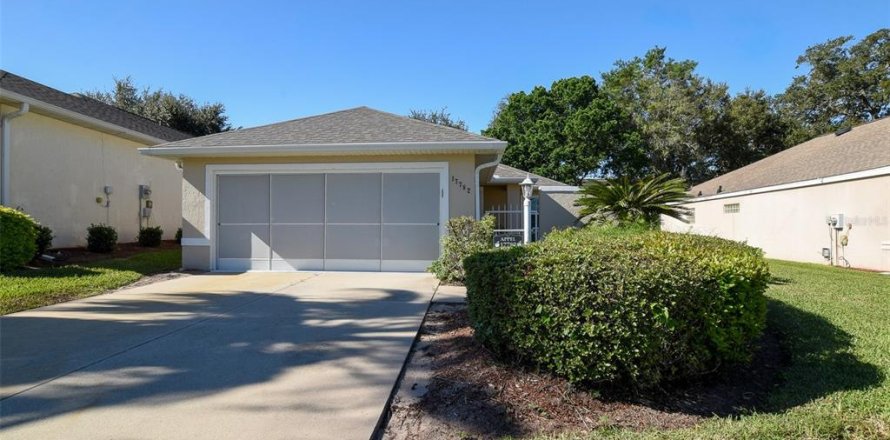 Villa ou maison à Summerfield, Floride 2 chambres, 114.64 m2 № 2144552