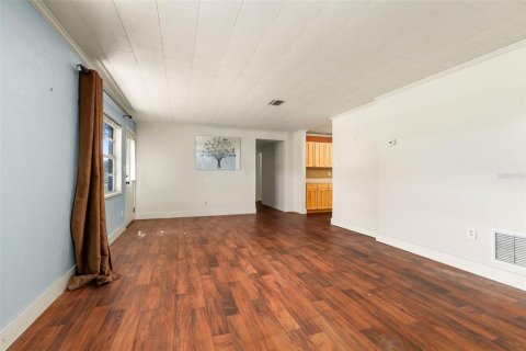 House in Orlando, Florida 3 bedrooms, 140.75 sq.m. № 1885670 - photo 11