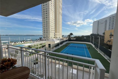 Купить кондоминиум в Майами, Флорида 1 спальня, 62.62м2, № 2036296 - фото 2
