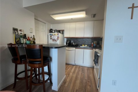 Купить кондоминиум в Майами, Флорида 1 спальня, 62.62м2, № 2036296 - фото 4