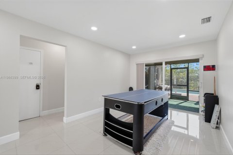 Casa en venta en Sunrise, Florida, 3 dormitorios, 128.3 m2 № 2027993 - foto 9