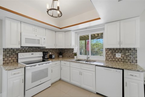 Casa en venta en Sunrise, Florida, 3 dormitorios, 128.3 m2 № 2027993 - foto 13