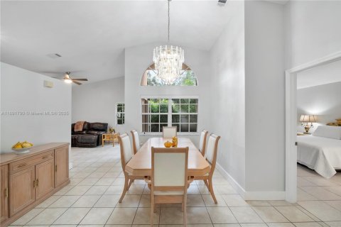 Casa en venta en Miami, Florida, 3 dormitorios, 166.11 m2 № 2017360 - foto 7