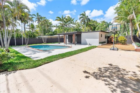 House in Hollywood, Florida 4 bedrooms, 160.26 sq.m. № 2058884 - photo 27