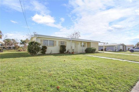 Villa ou maison à vendre à North Port, Floride: 2 chambres, 89.28 m2 № 1852809 - photo 5