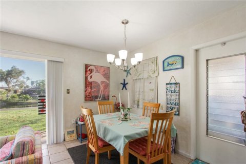 Villa ou maison à vendre à North Port, Floride: 2 chambres, 89.28 m2 № 1852809 - photo 14
