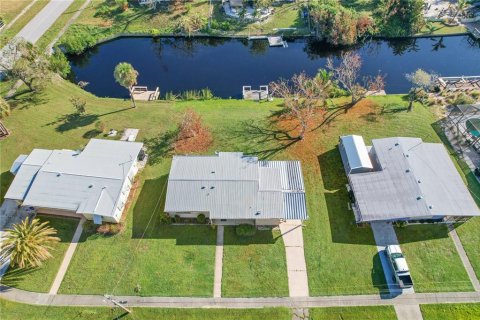 Villa ou maison à vendre à North Port, Floride: 2 chambres, 89.28 m2 № 1852809 - photo 3