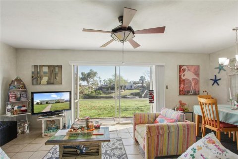 Villa ou maison à vendre à North Port, Floride: 2 chambres, 89.28 m2 № 1852809 - photo 8