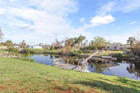Villa ou maison à vendre à North Port, Floride: 2 chambres, 89.28 m2 № 1852809 - photo 23