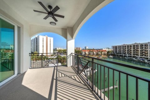 Condo in Clearwater, Florida, 3 bedrooms № 2195384 - photo 11