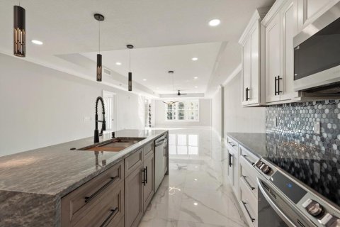 Condo in Clearwater, Florida, 3 bedrooms № 2195384 - photo 6