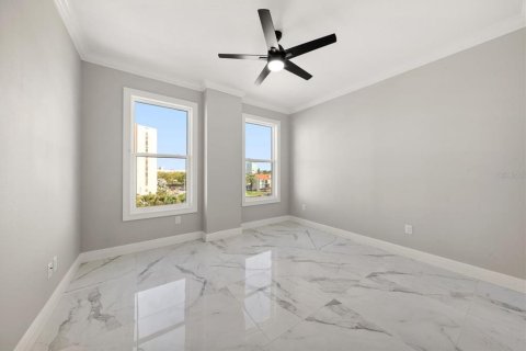 Condo in Clearwater, Florida, 3 bedrooms № 2195384 - photo 18