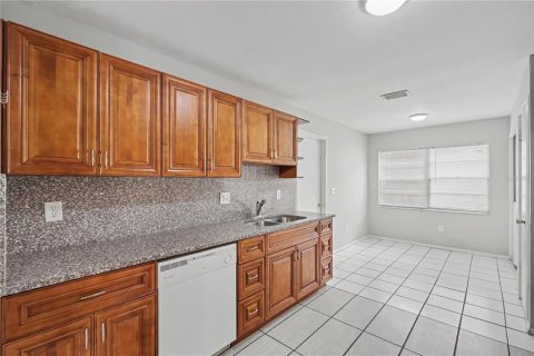 Villa ou maison à vendre à Riverview, Floride: 3 chambres, 130.62 m2 № 2225511 - photo 28