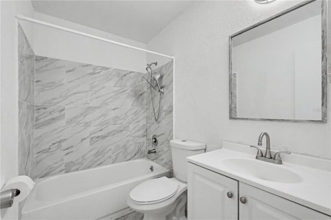 Villa ou maison à vendre à Riverview, Floride: 3 chambres, 130.62 m2 № 2225511 - photo 8