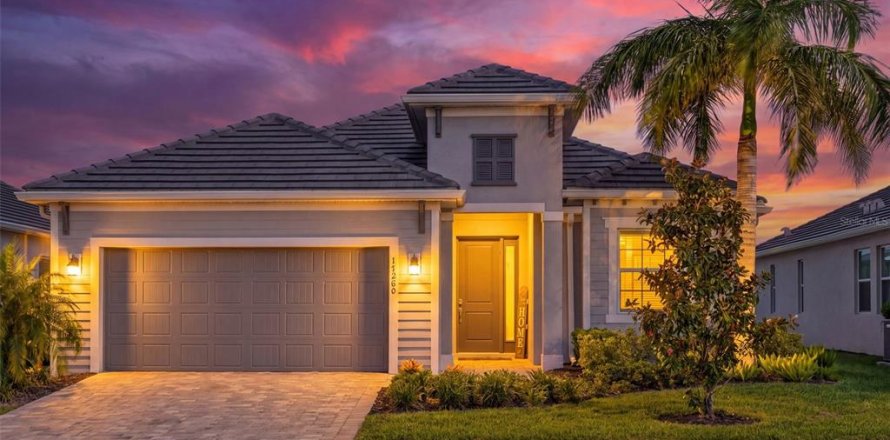 House in WELLEN PARK in Venice, Florida 4 bedrooms, 208.29 sq.m. № 2227281
