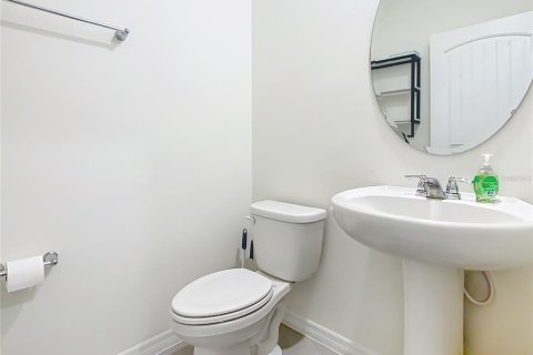 Купить таунхаус в Уинтер-Гарден, Флорида 7 комнат, 145.58м2, № 1876564 - фото 16