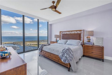 Condominio en venta en Saint Petersburg, Florida, 3 dormitorios, 251.95 m2 № 1723818 - foto 21