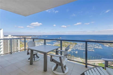 Condominio en venta en Saint Petersburg, Florida, 3 dormitorios, 251.95 m2 № 1723818 - foto 20