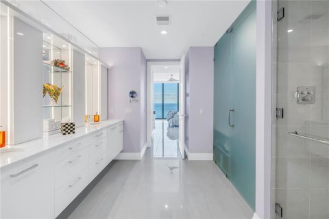 Condominio en venta en Saint Petersburg, Florida, 3 dormitorios, 251.95 m2 № 1723818 - foto 30
