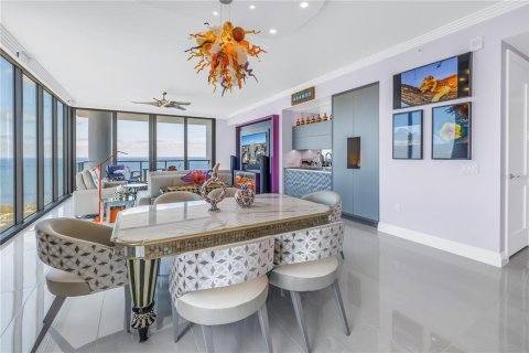 Condominio en venta en Saint Petersburg, Florida, 3 dormitorios, 251.95 m2 № 1723818 - foto 11