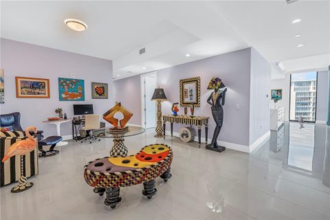 Condominio en venta en Saint Petersburg, Florida, 3 dormitorios, 251.95 m2 № 1723818 - foto 3