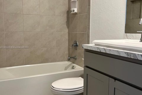 Снять в аренду таунхаус в Майами-Гарденс, Флорида 4 спальни, 148.83м2, № 1874914 - фото 9