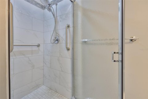 Condo in Sun City Center, Florida, 2 bedrooms  № 1904578 - photo 25