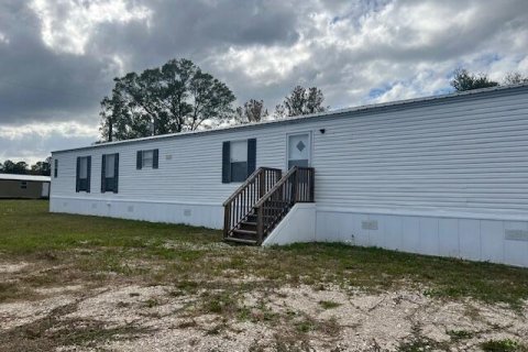 House in Starke, Florida 3 bedrooms, 102.19 sq.m. № 834630 - photo 1