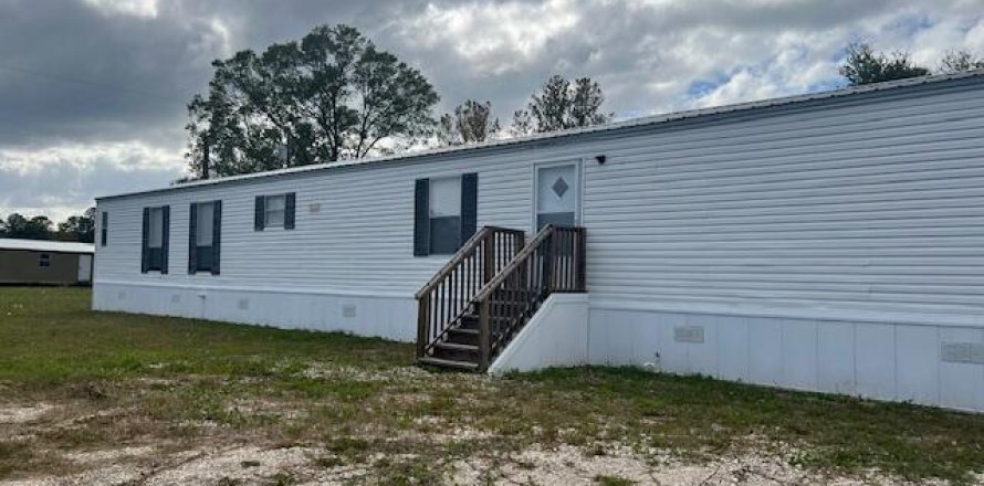 House in Starke, Florida 3 bedrooms, 102.19 sq.m. № 834630