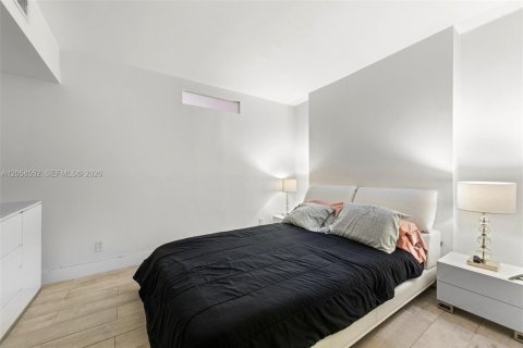 Copropriété à louer à Sunny Isles Beach, Floride: 2 chambres, 92.9 m2 № 2168160 - photo 12