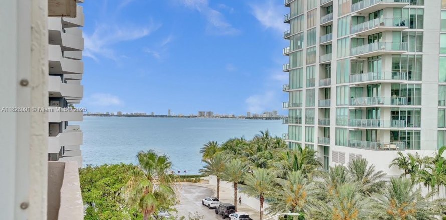 Condo à Miami, Floride, 2 chambres № 1794441