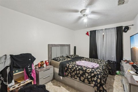 Duplex in Orlando, Florida 3 bedrooms, 92.72 sq.m. № 2221549 - photo 12