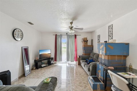 Duplex in Orlando, Florida 3 bedrooms, 92.72 sq.m. № 2221549 - photo 3