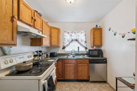 Duplex in Orlando, Florida 3 bedrooms, 92.72 sq.m. № 2221549 - photo 6
