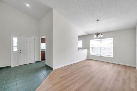 House in Brandon, Florida 4 bedrooms, 193.24 sq.m. № 1853348 - photo 6