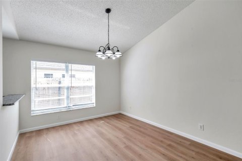 House in Brandon, Florida 4 bedrooms, 193.24 sq.m. № 1853348 - photo 7